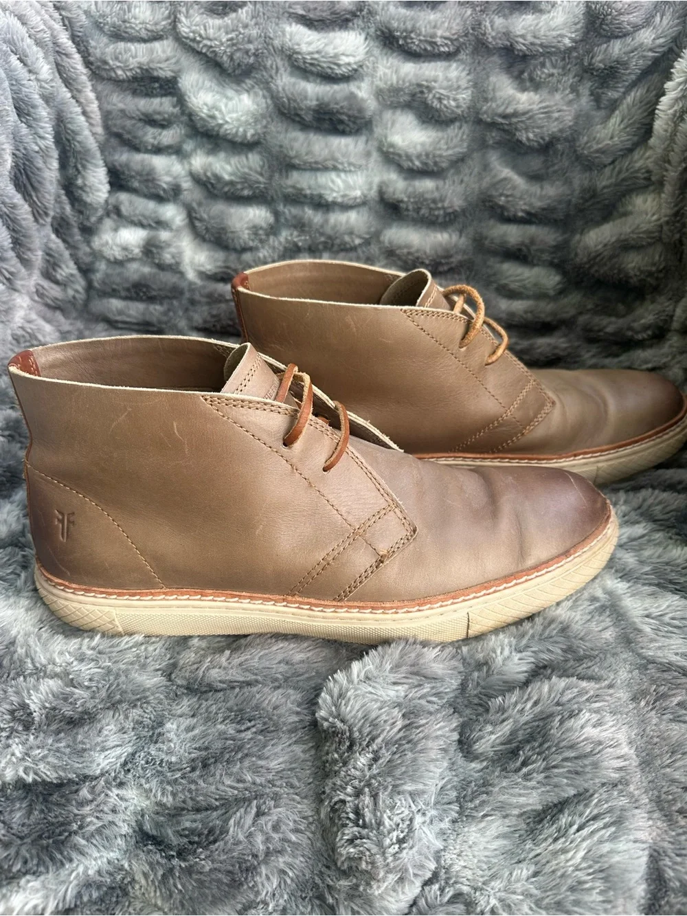 Frye classic chukka
